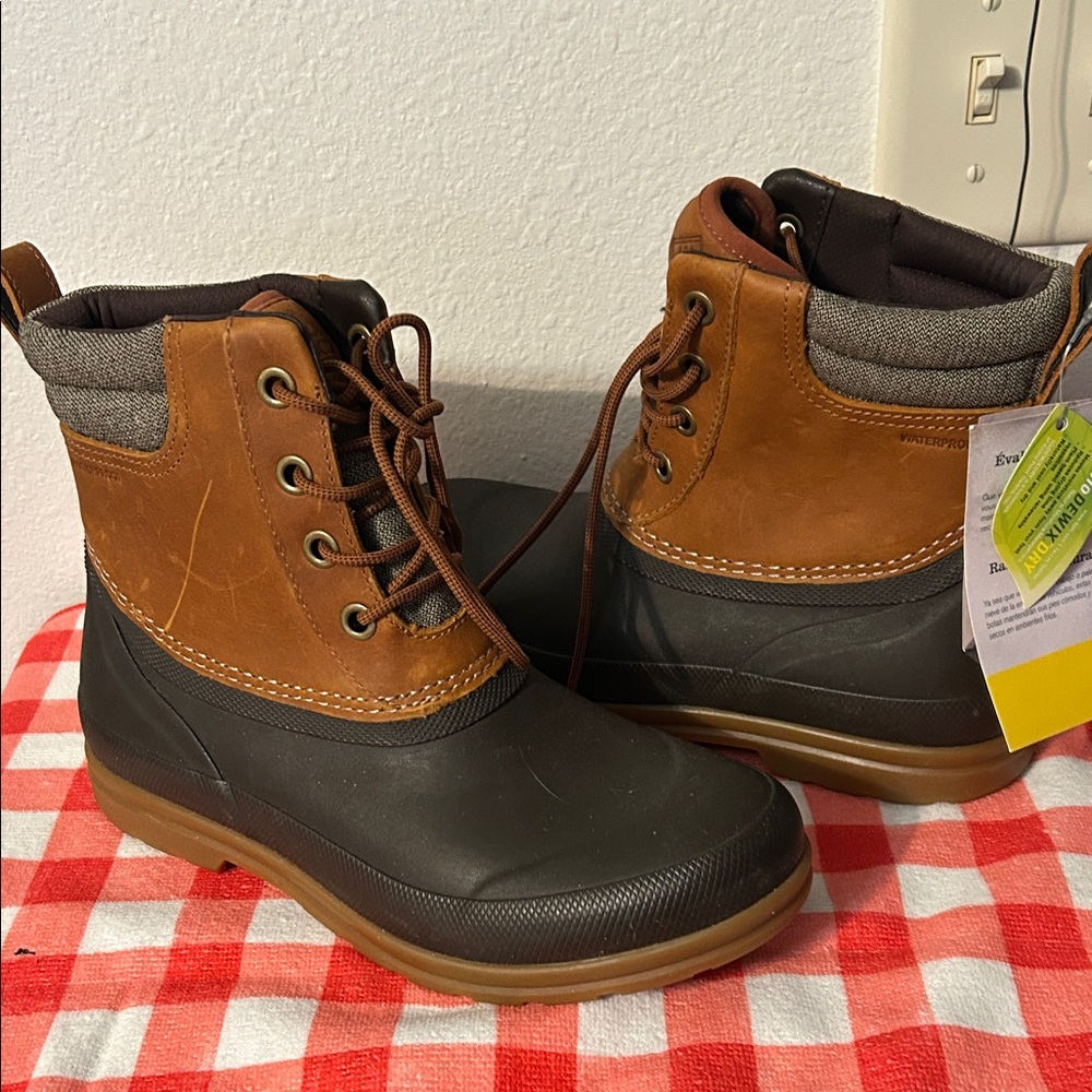 Women's Brown and Black Winter Boots
